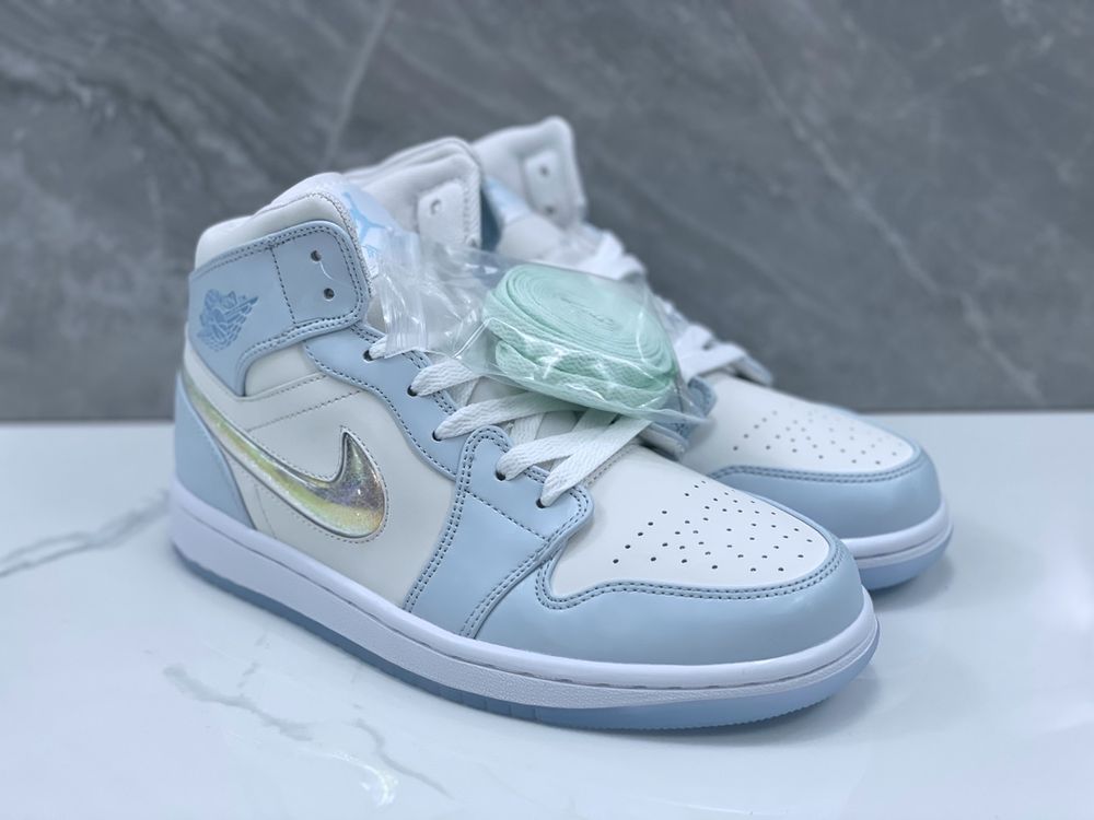 AJ 1 Mid Glitter Swoosh FQ9117-400