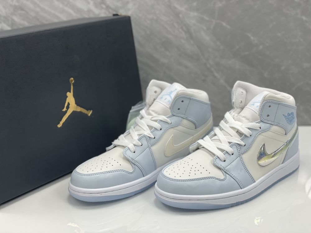 AJ 1 Mid Glitter Swoosh FQ9117-400