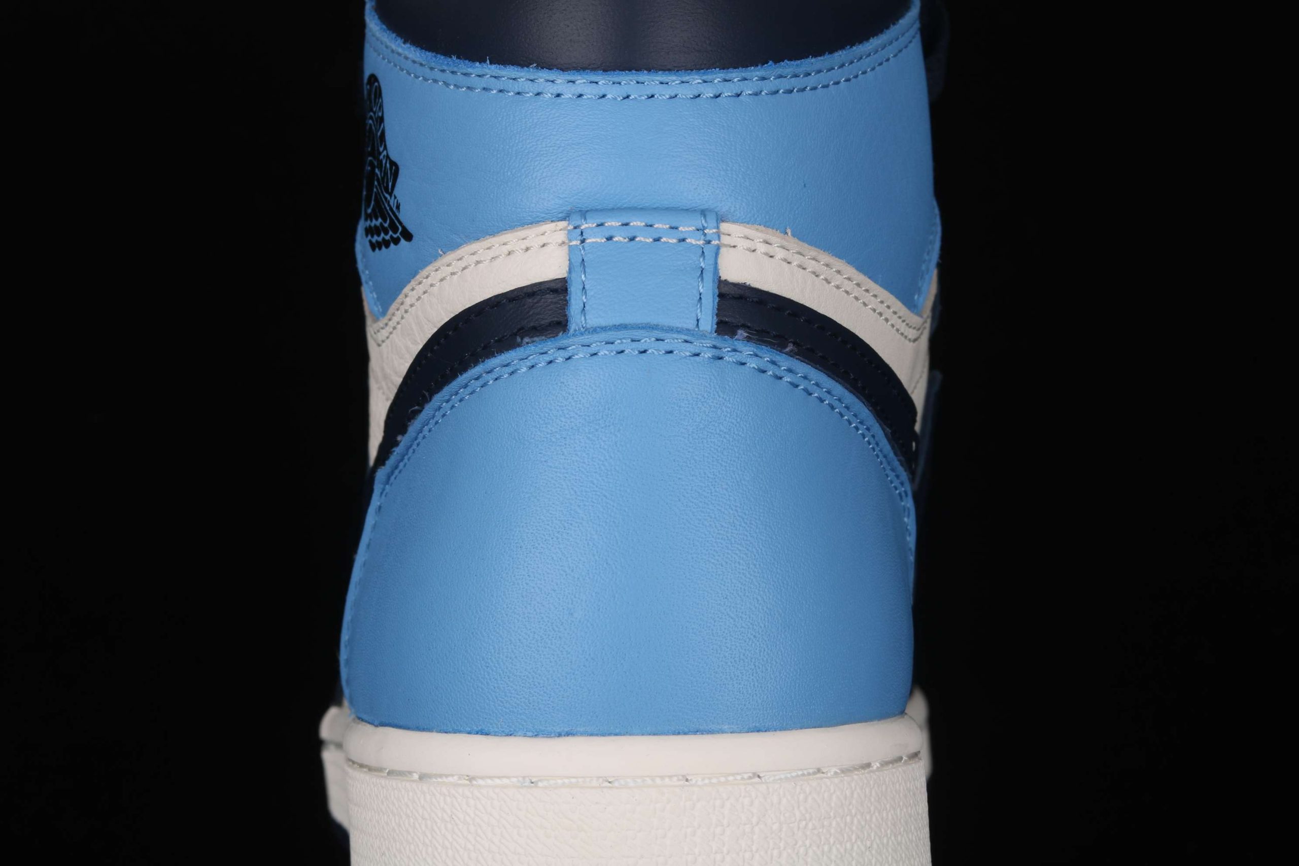 New Arrival AJ1 High 555088-140 Obsidian