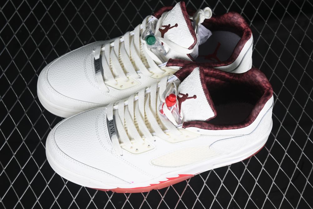 AJ 5 Low El Grito Sail Dark Pony HF8833-100 PA AJ 5 Low El Grito Sail Dark Pony HF8833-100 PA