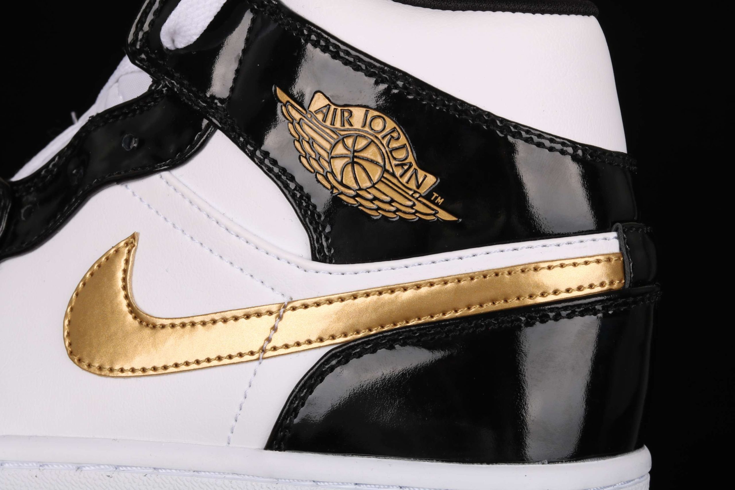 New Arrival AJ1 Mid SE 852542-007