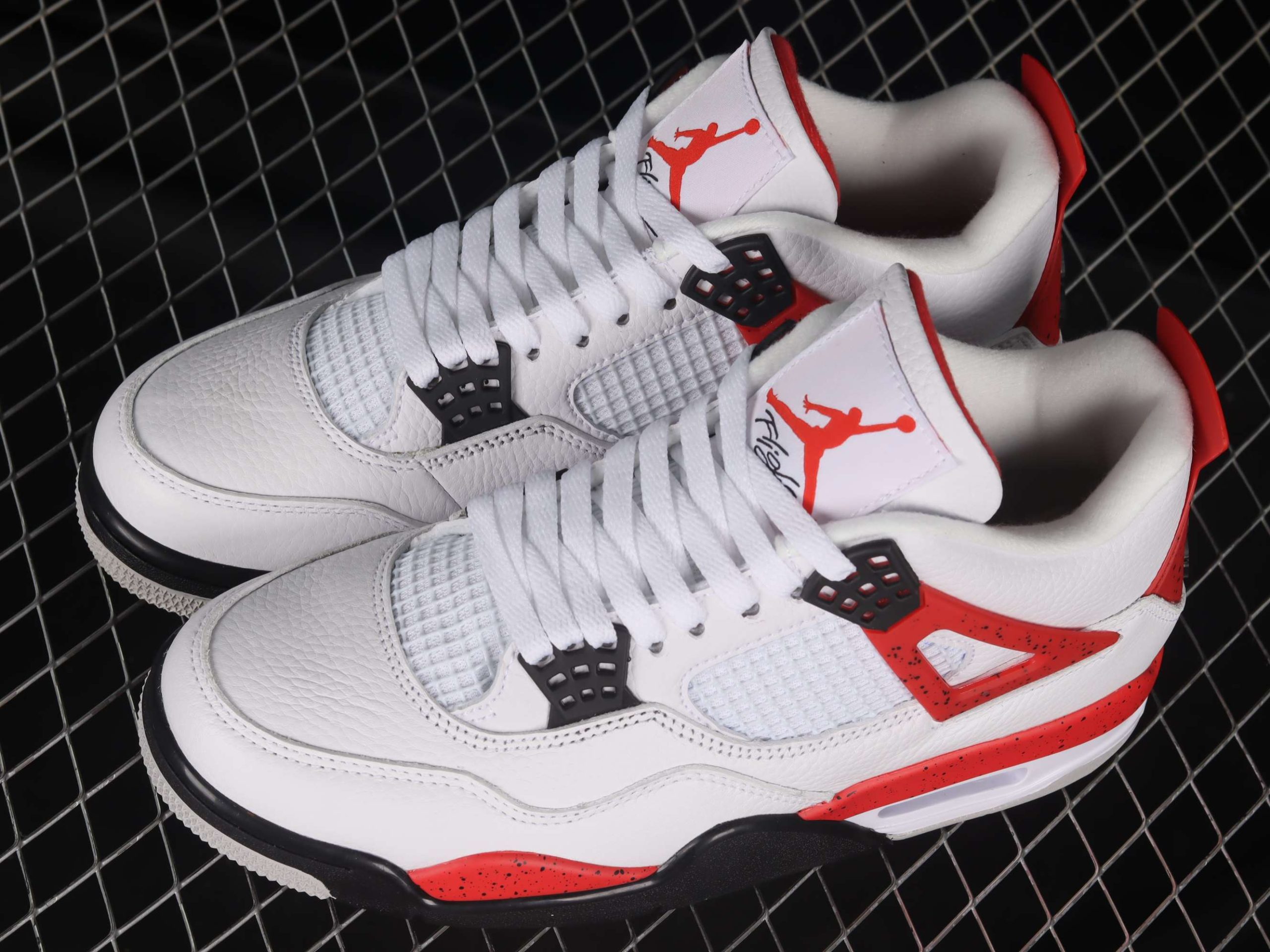 New Arrival AJ4 DH6927-161 Red Cement