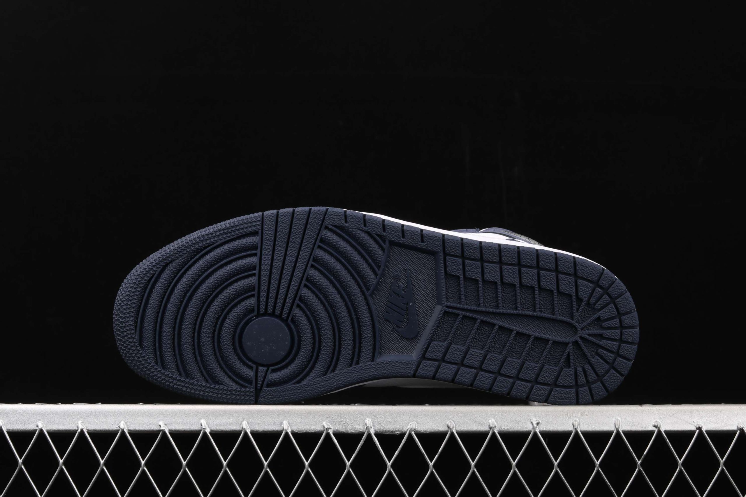 New Arrival AJ1 High DC1788-100 Midnight Navy