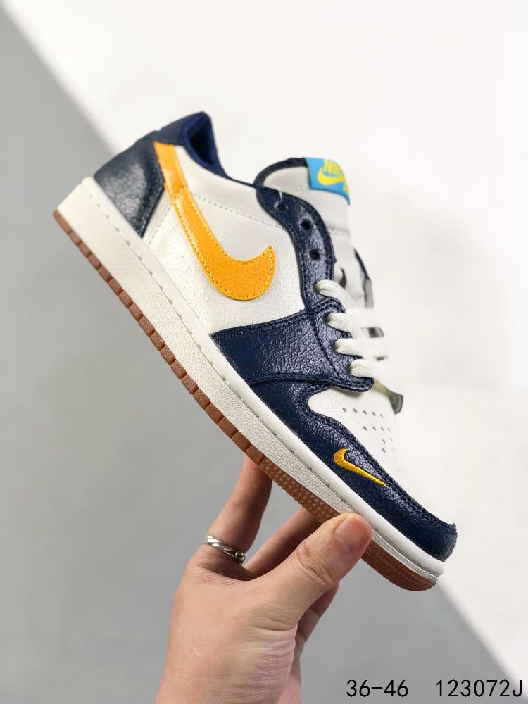 New Arrival AJ1 Low OG Marquette AJ3030 TEN