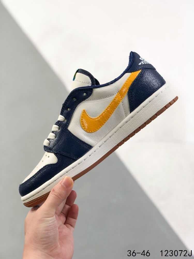 New Arrival AJ1 Low OG Marquette AJ3030 TEN