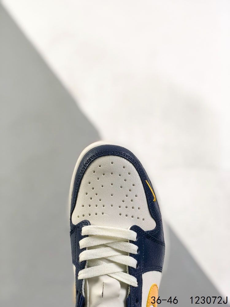 New Arrival AJ1 Low OG Marquette AJ3030 TEN
