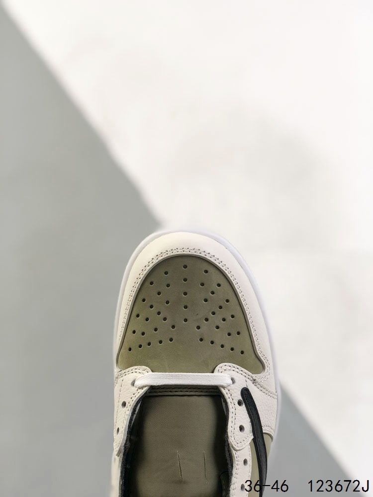 New Arrival First Look At The Travis Scott x Air Jordan 1 Low AJ3023 TEN