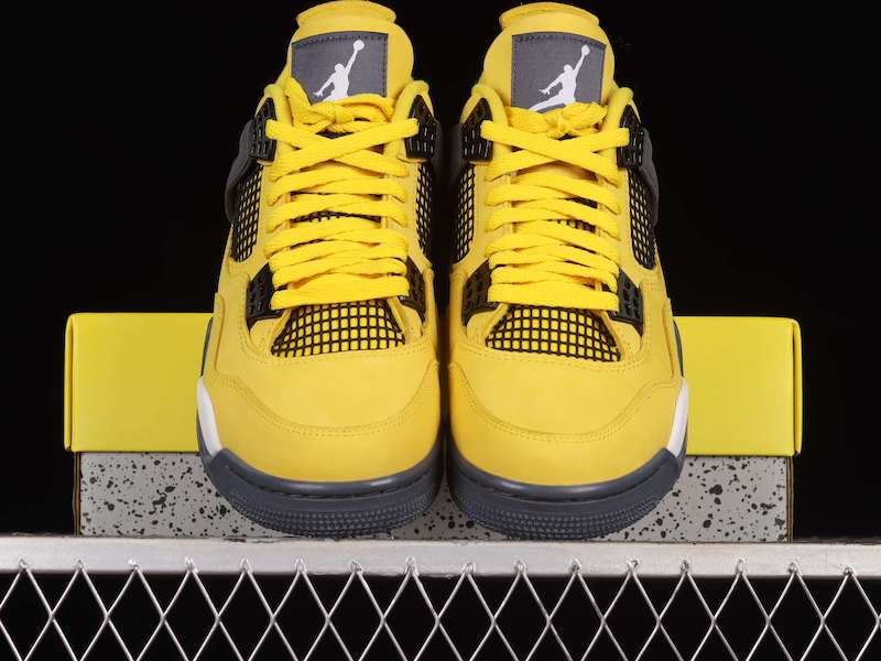 New Arrival AJ4 LJR CT8527-700 Retro Lightning
