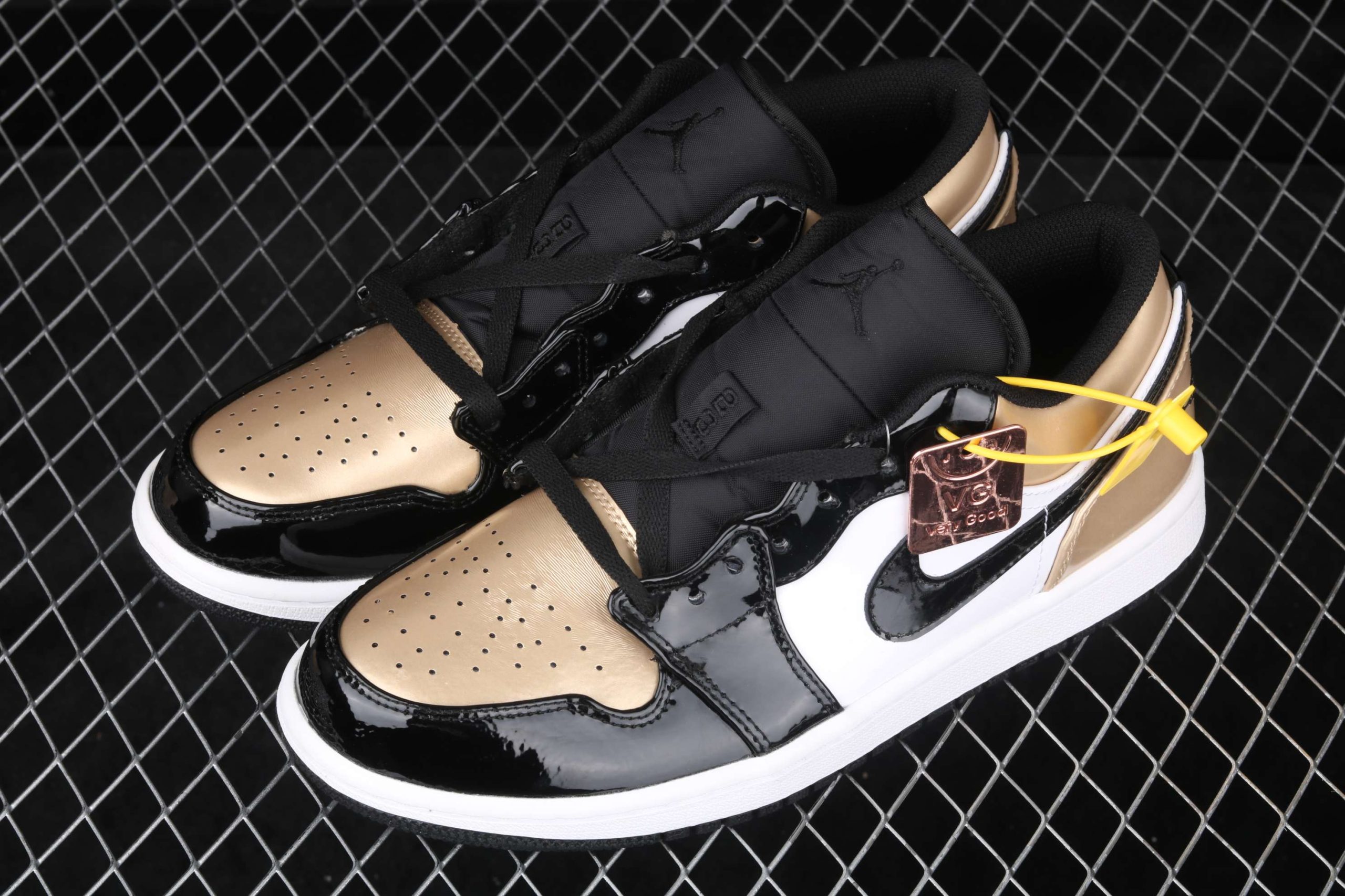 New Arrival AJ1 Low CQ9447-700