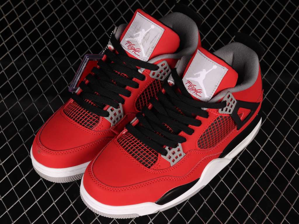 New Arrival AJ4 Toro Bravo 308497-603