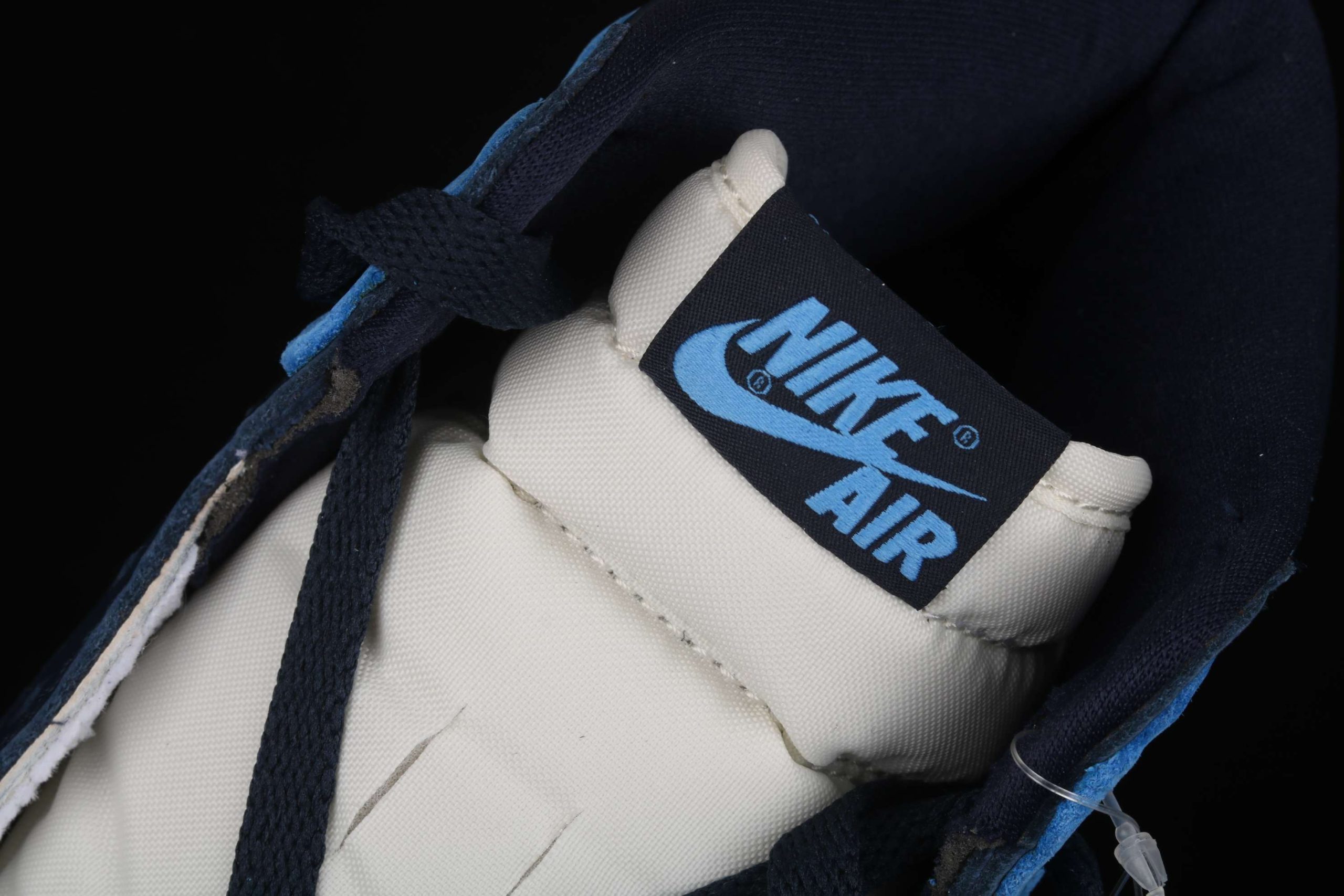 New Arrival AJ1 High 555088-140 Obsidian