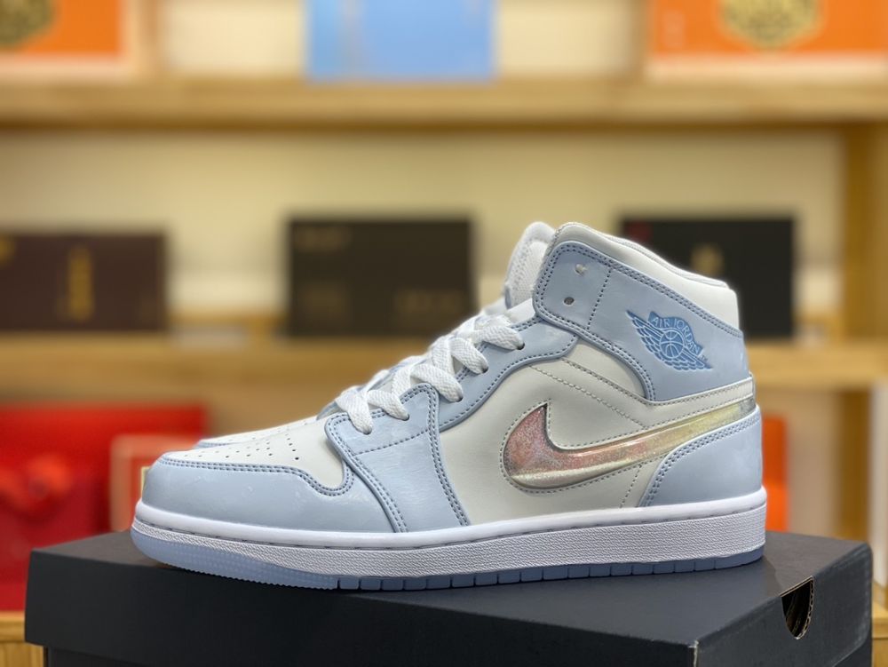 AJ 1 Mid Glitter Swoosh FQ9117-400