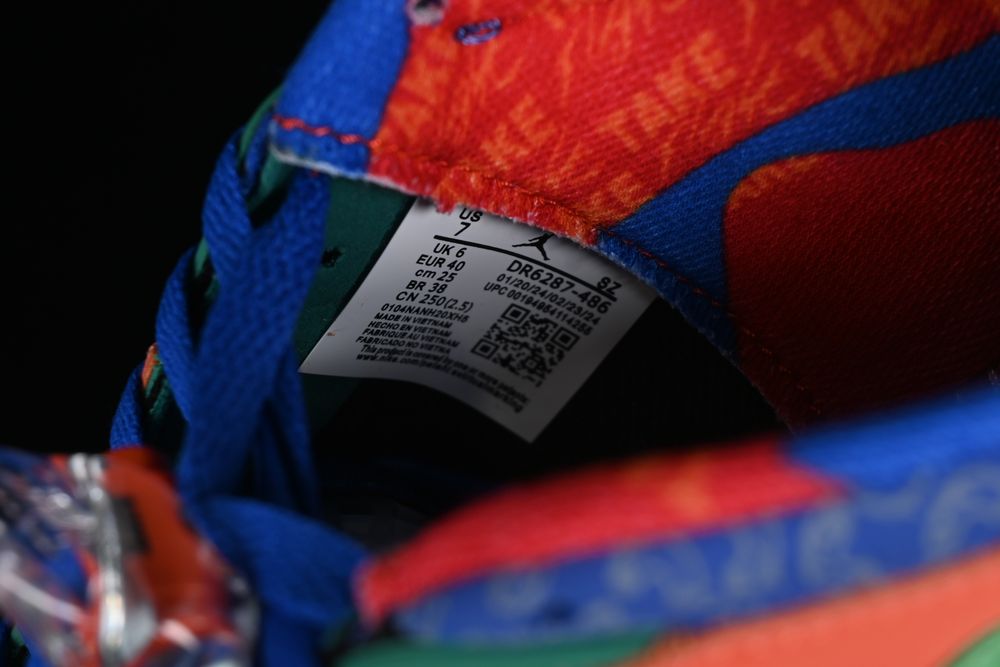 AJ 5 Low ‘Doernbecher Michael’ DR6287-486 PA AJ 5 Low ‘Doernbecher Michael’ DR6287-486 PA
