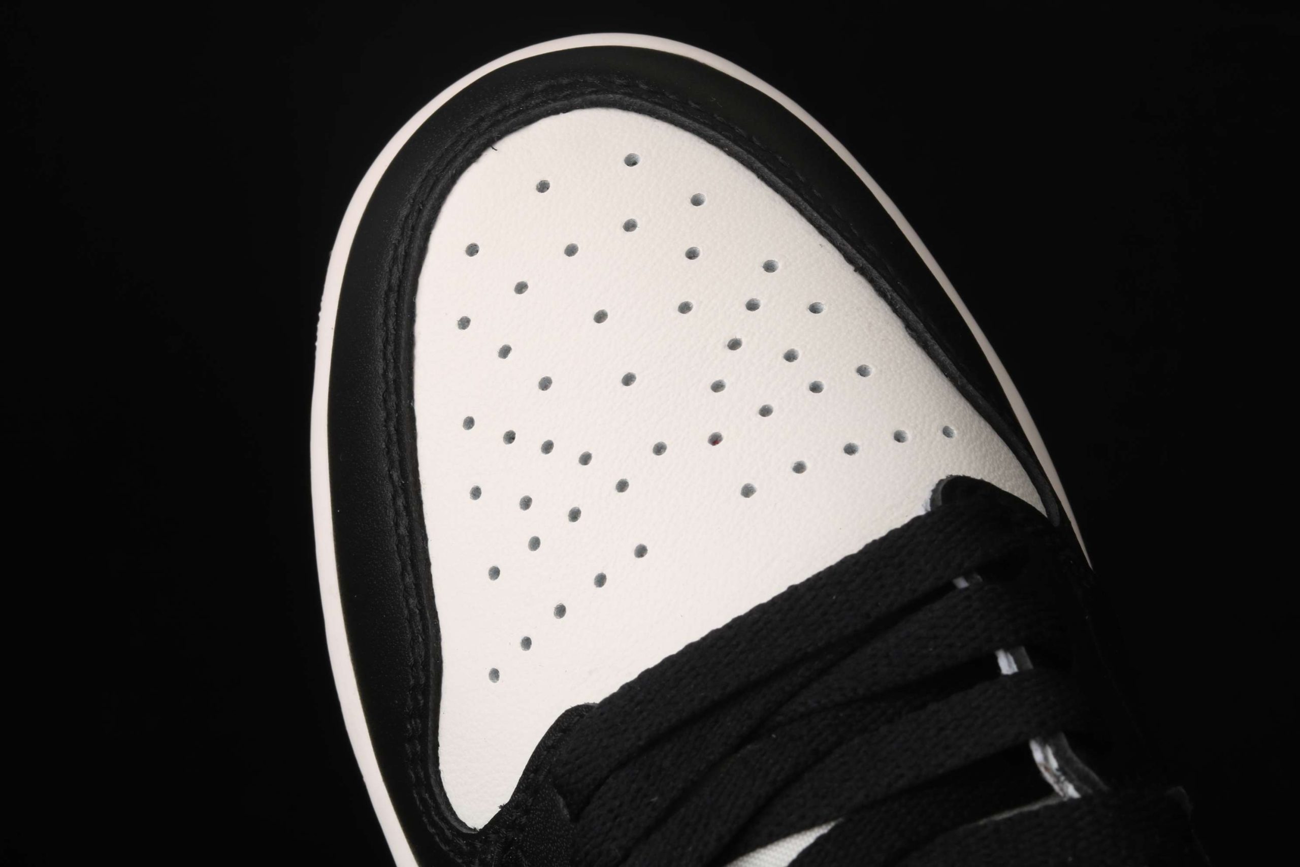 AJ 1 High Dark Mocha 575441-105 AJ 1 High Dark Mocha 575441-105