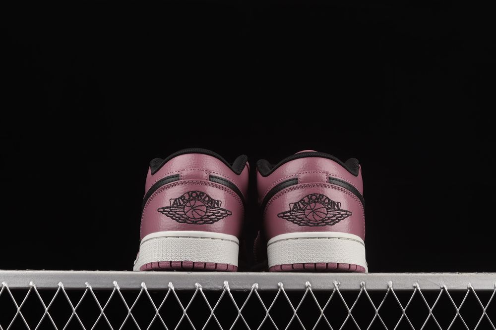 New Arrival AJ1 Low ‘Magenta’ DC7268-500