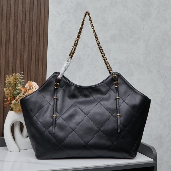 Luxury CN Handbag 2561 BC