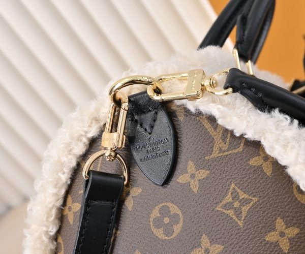 Luxury LV Handbag M26326 BC