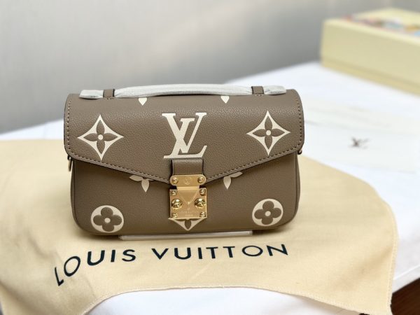Modern Luxury Daily Bag L5244-1 FSC Modern Luxury Daily Bag L5244-1 FSC
