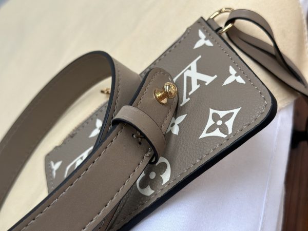 Modern Luxury Daily Bag L5237 FSC