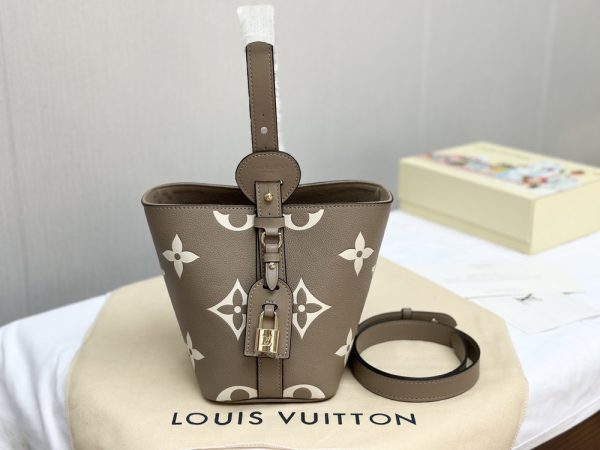 Modern Luxury Daily Bag L5237 FSC