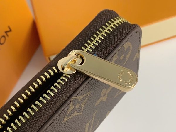 New Fashion Wallet 303 TEN