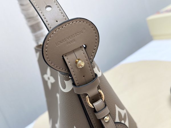 Modern Luxury Daily Bag L5237 FSC