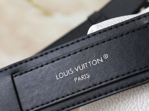 Luxury LV Handbag M14700-M26563-M14702.2 BC