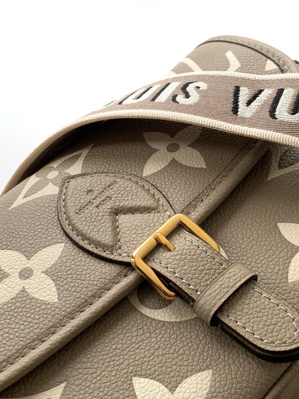 New Fashion LV Handbag M46386 QA