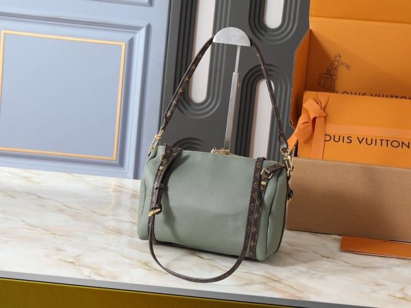 Luxury LV Handbag M26037-M26451 BC
