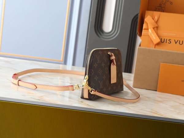 Luxury LV Handbag M26787 BC