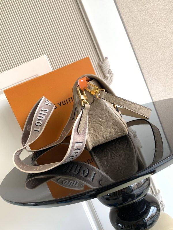 New Fashion LV Handbag M46386 QA