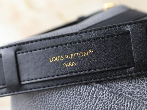 Luxury LV Handbag M14700-M26563-M14702.3 BC