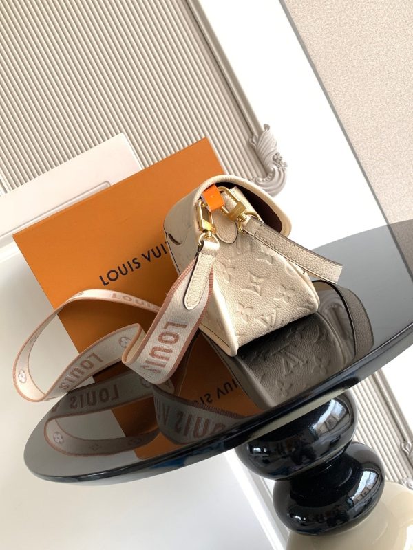 New Fashion LV Handbag M46386 QA