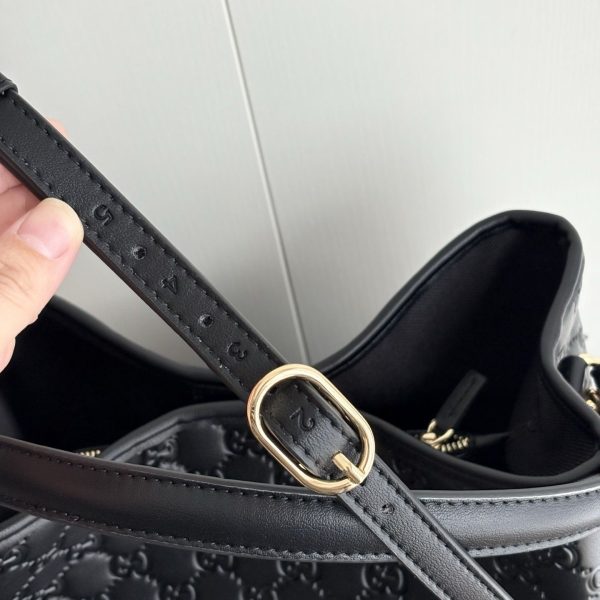 Luxury GG Handbag 815103 BC