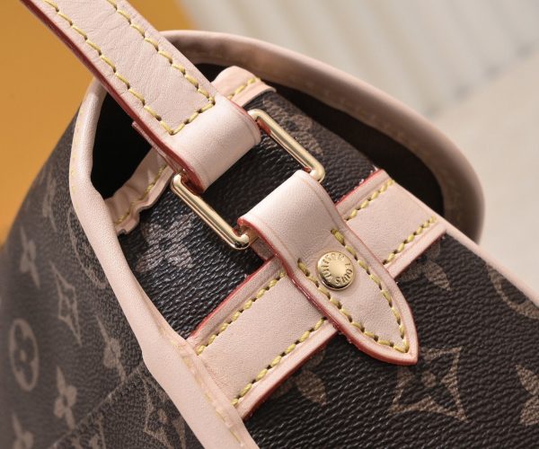 Luxury LV Handbag M42250 BC