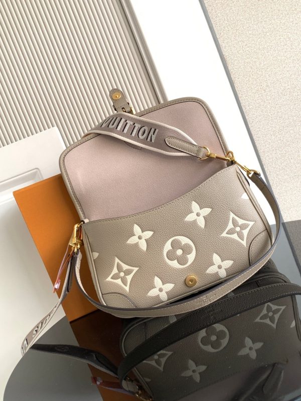 New Fashion LV Handbag M46386 QA