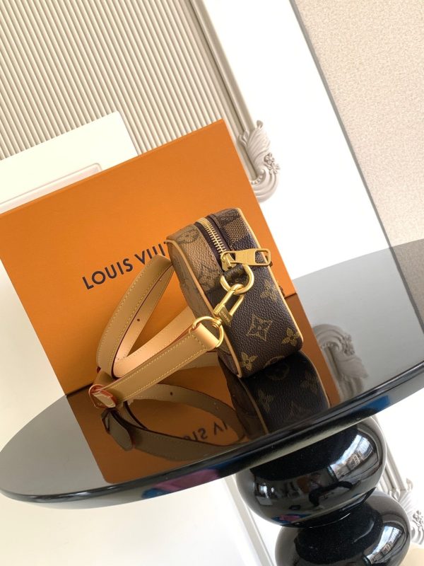 New Fashion LV Handbag M26020 QA