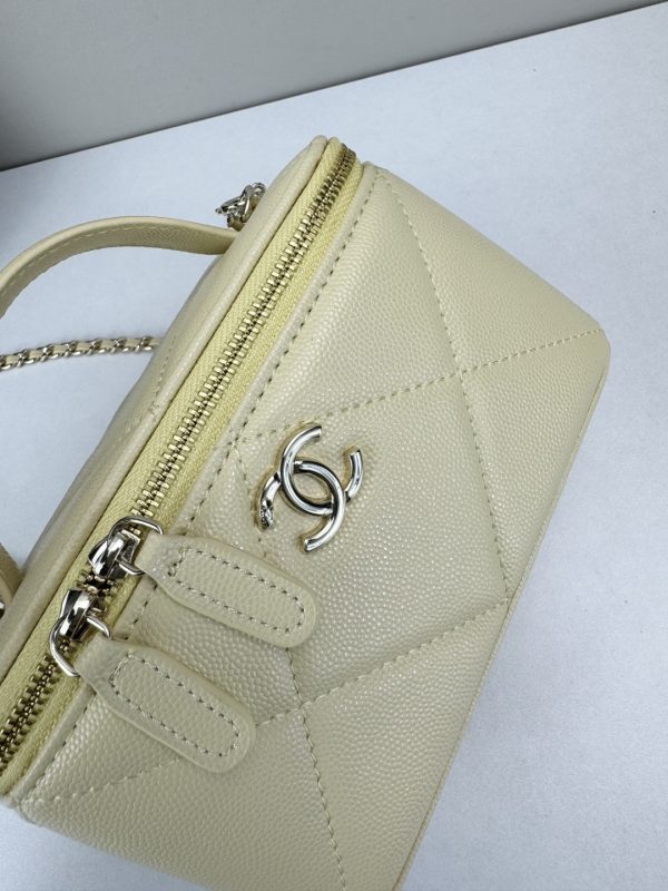 Luxury CN Handbag 120 BC Luxury CN Handbag 120 BC
