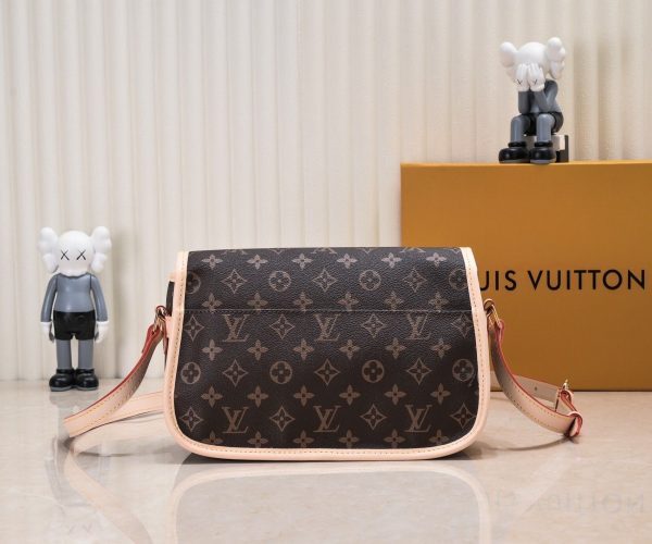 Luxury LV Handbag M42250 BC