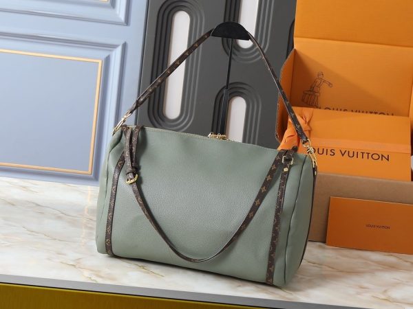 Luxury LV Handbag M26037-M26451 BC