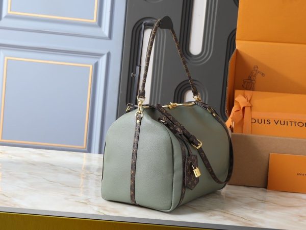 Luxury LV Handbag M26037-M26451 BC