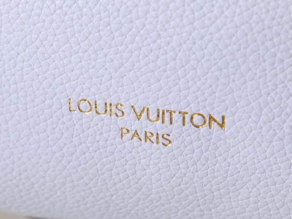 Luxury LV Handbag M26037-M26451 BC