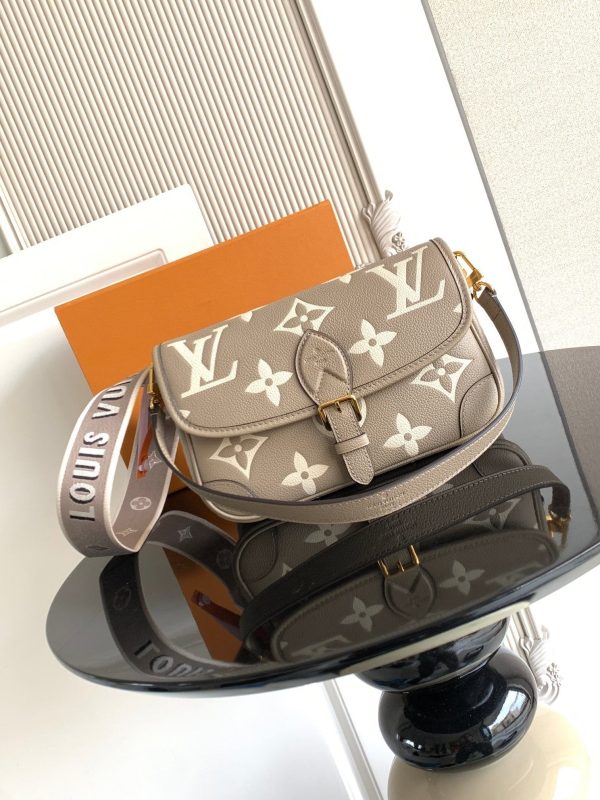 New Fashion LV Handbag M46386 QA