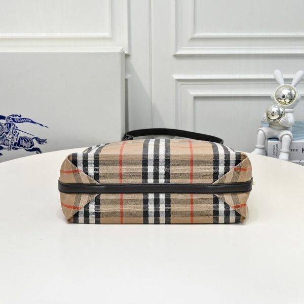 New Fashion Burberry Handbag 8397 QA