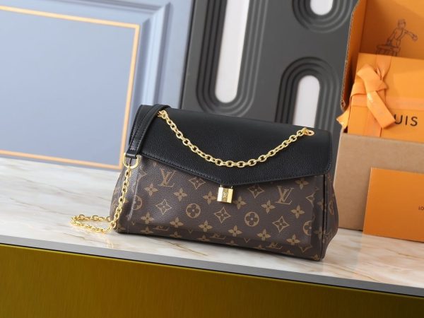 Luxury LV Handbag M26285-M27065-M26398-M27067.1 BC