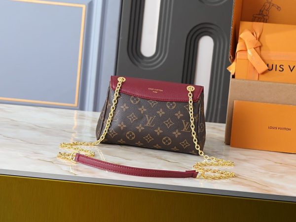 Luxury LV Handbag M26285-M27065-M26398-M27067 BC