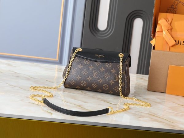 Luxury LV Handbag M26285-M27065-M26398-M27067 BC