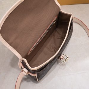 Luxury LV Handbag M42250 BC