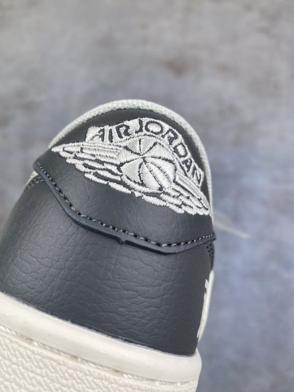 AJ 1 Low x Travis Scott x BUR ‘Sail Black’ AJ3288 TEN