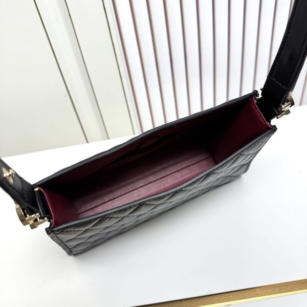 Luxury CN Handbag 6331 BC Luxury CN Handbag 6331 BC